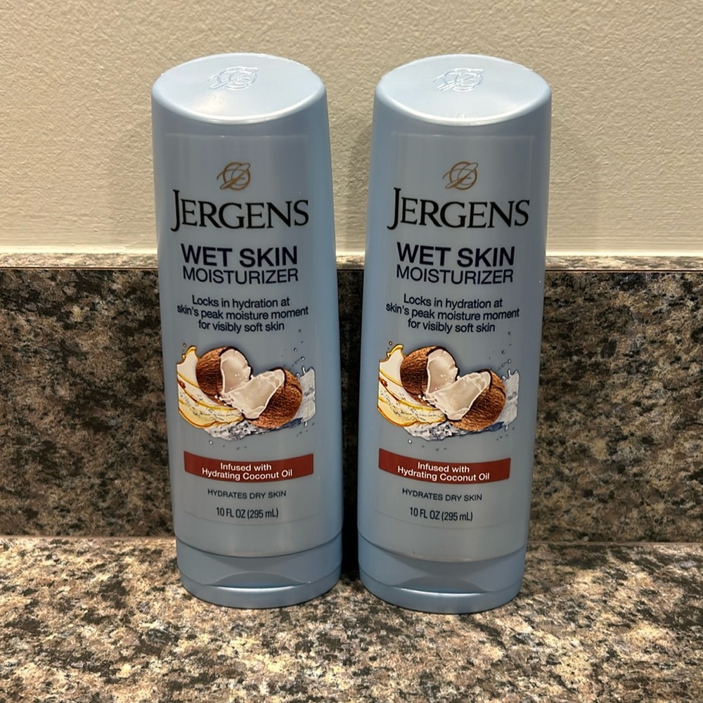 Jergens wet skin moisturizer x2